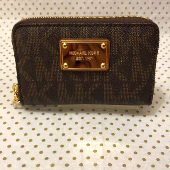 Michael Kors Signature Electronic Multifunction Phone Case/Wristlet /Wallet. NWT - Picture 4 of 10